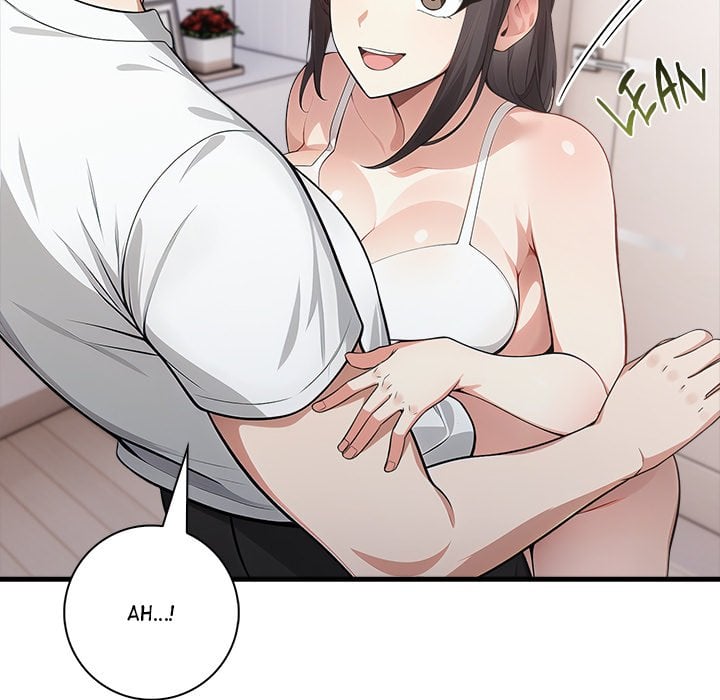 Seductive Curves Behind Closed Doors - Chapter 17 Page 17